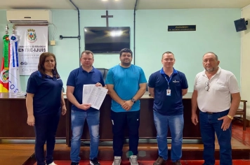 Câmara recebe representantes da Emater para entrega da lista de selecionados do Programa Operação Terra Forte