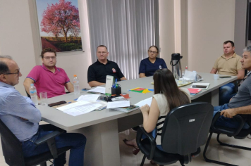 PODER LEGISLATIVO PRESENTE NA REUNIÃO DA COPIDES