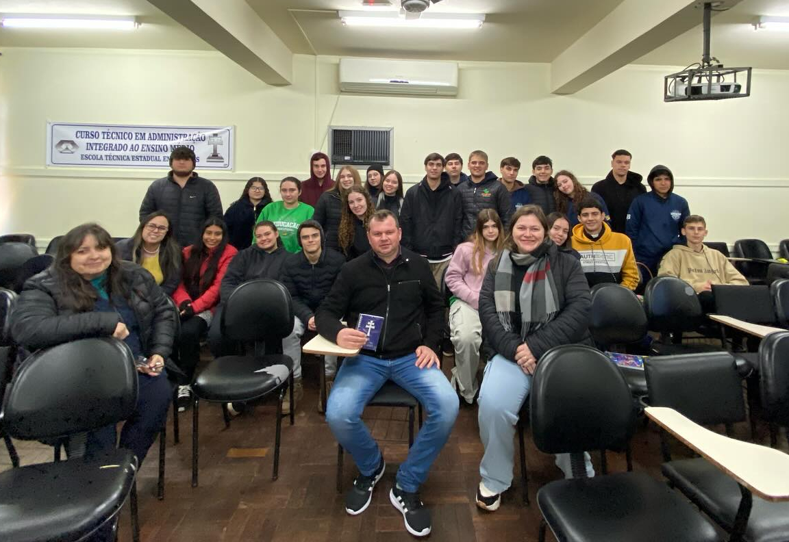 Presidente do Legislativo participa de Projeto de Volta à ETEEI - Inspirando Caminhos de Sucesso